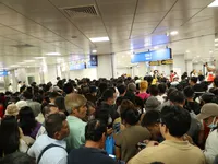 Người dân TP Hồ Chí Minh nô nức xếp hàng, trải nghiệm Metro số 1