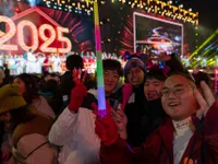 Bắc Kinh đón chào năm 2025 trong không khí rộn ràng