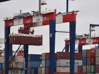 Mỹ &aacute;p thuế 25% với h&agrave;ng ho&aacute; Canada v&agrave; Mexico