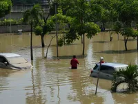 Lũ lụt nghiêm trọng tại Jakarta (Indonesia), nhiều người phải sơ tán