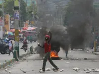 Bạo loạn ở Haiti khiến 500 tù nhân trốn thoát