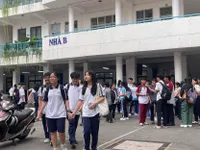 Cuộc đua vào lớp 10 chuyên tại TP Hồ Chí Minh 'tăng nhiệt', thi thử hỗ trợ được gì cho thí sinh?