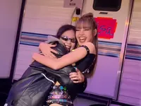 Jennie và Lisa (BLACKPINK) xóa tan tin đồn bất hòa