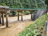 Sập cầu ở Bắc Kinh do hỏa hoạn