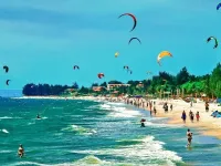 The appeal of domestic tourism during the April 30 and May 1 holidays