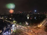 In pictures: Fireworks display in Hanoi celebrates national reunification day
