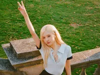 Rosé (BLACKPINK) bị chỉ trích thích bản sắc phương Tây