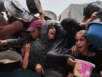 Tàu chở hàng viện trợ tới Gaza bị tấn công