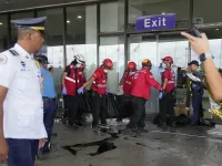 Tai nạn nghiêm trọng ở Sân bay quốc tế Manila: Ô tô lao vào giữa nhà ga khiến trẻ 4 tuổi thiệt mạng