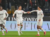 Vòng 35 Serie A: AC Milan ngược dòng đánh bại Genoa