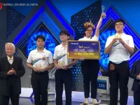 Road to Olympia Mount: Quang Tri Schoolgirl Advances Impressively to Quarter 3