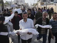 Viện trợ chưa được phân phát, Israel tiếp tục không kích Gaza khiến ít nhất 82 người thiệt mạng