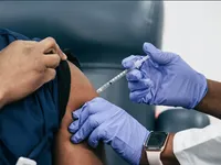 Mỹ khuyến nghị cập nhật vaccine nhắm vào các chủng COVID-19 mới
