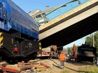 Sập cầu ở Nga đè lên đoàn tàu là do bị đánh bom