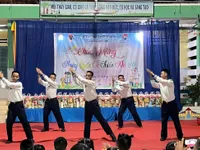 Tết Thiếu nhi chan chứa tình quân dân ở Trường Sa