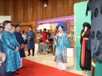 Quang Ninh exhibition highlights evolution of 'Ao Dai' throughout history