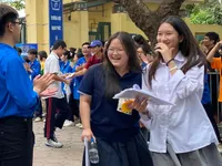 Đề thi Ngoại ngữ vừa sức, thí sinh nhẹ nhõm sau ngày thi đầu tiên