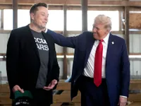 Cuộc khẩu chiến với ông Trump thổi bùng sóng gió với đế chế công nghệ của tỷ phú Elon Musk