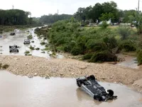 Lũ lụt nghiêm trọng tại bang Texas (Mỹ), ít nhất 13 người thiệt mạng