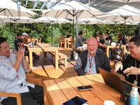 'AI không giúp được, Google cũng bó tay': Cựu đồng sáng lập VNG kể lại hành trình làm app cho Apple Vision Pro