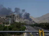 Israel đánh trúng cơ sở hạt nhân Iran dưới lòng đất
