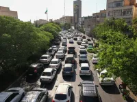 Tắc nghẽn giao thông nghiêm trọng tại Iran do người dân sơ tán