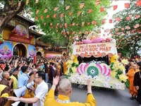 Shakyamuni Buddha relics enshrined at Ha Noi's Quan Su Pagoda