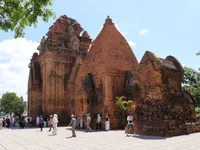 Khanh Hoa’s 1000-year-old Cham towers become tourist hotspots
