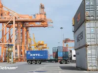 Trade value reaches over 470 billion USD from January to mid-July