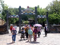 Crowds visit Hue monuments on free-entry day marking 80th National Day