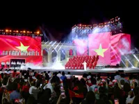 Special political-artistic programme 'Golden Opportunity' spreads aspiration for prosperous Vietnam