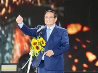 Prime Minister attends 'V Fest – Vietnam Today' music festival