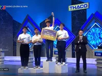 Road to Olympia Mount: Hanoi Schoolboy Wins Laurel Wreath with 300 Points