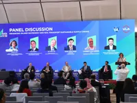 Developing waterway and railway transport for  a green supply chain