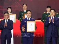 President attends award ceremony for 5th national writing contest on safeguarding Party’s ideological foundations