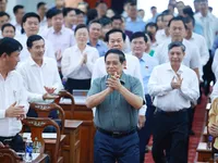 Prime Minister meets with Can Tho voters ahead of 15th NA’s 10th session