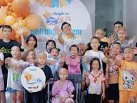 Kindness Bus's October Journey: Spreading Love to Young Cancer Patients at the 0-VND  Hostel