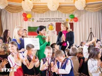Party leader’s spouse visits Bulgaria’s Zvanche Kindergarten No. 2