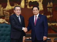 PM urges stronger Vietnam – Laos cooperation in labour, social affairs