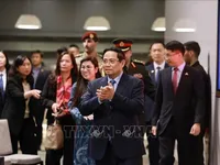 Prime Minister meets Vietnamese community in Kuwait