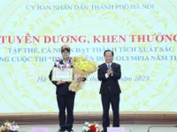 Hanoi honors Road to  Olympia  Mount   Champion Tran Bui Bao Khanh