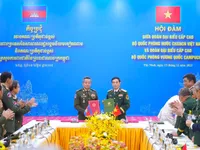 Vietnam, Cambodia vow to strengthen defence cooperation