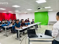 Creative and Multi-Platform Content Production in the Era of Television Digital Transformation