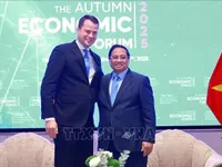 PM hosts int’l guests attending Autumn Economic Forum