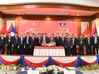 Vietnamese, Lao police forces foster security cooperation
