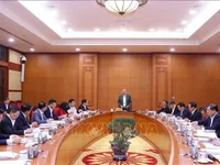 Party leader requests thorough preparations to ensure success of 14th National Party Congress