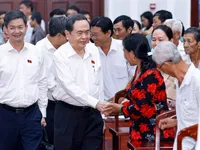 Top legislator meets Can Tho voters after 15th National Assembly’s 10th session