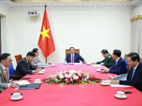 Vietnamese Prime Minister holds phone talks with Malaysian counterpart