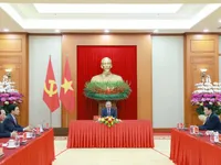 Russian President congratulates Vietnamese Party leader during phone talks