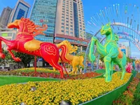 Nguyen Hue Flower Street showcases Vietnamese identity, integration spirit